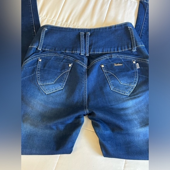 ๐Vinizbena Highwaisted Butt Lifting Straight Leg Blue Jean 4 Button Size 11 M - Picture 3 of 6